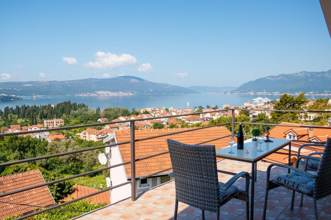 Apartmani Petar Tivat Buitenkant foto