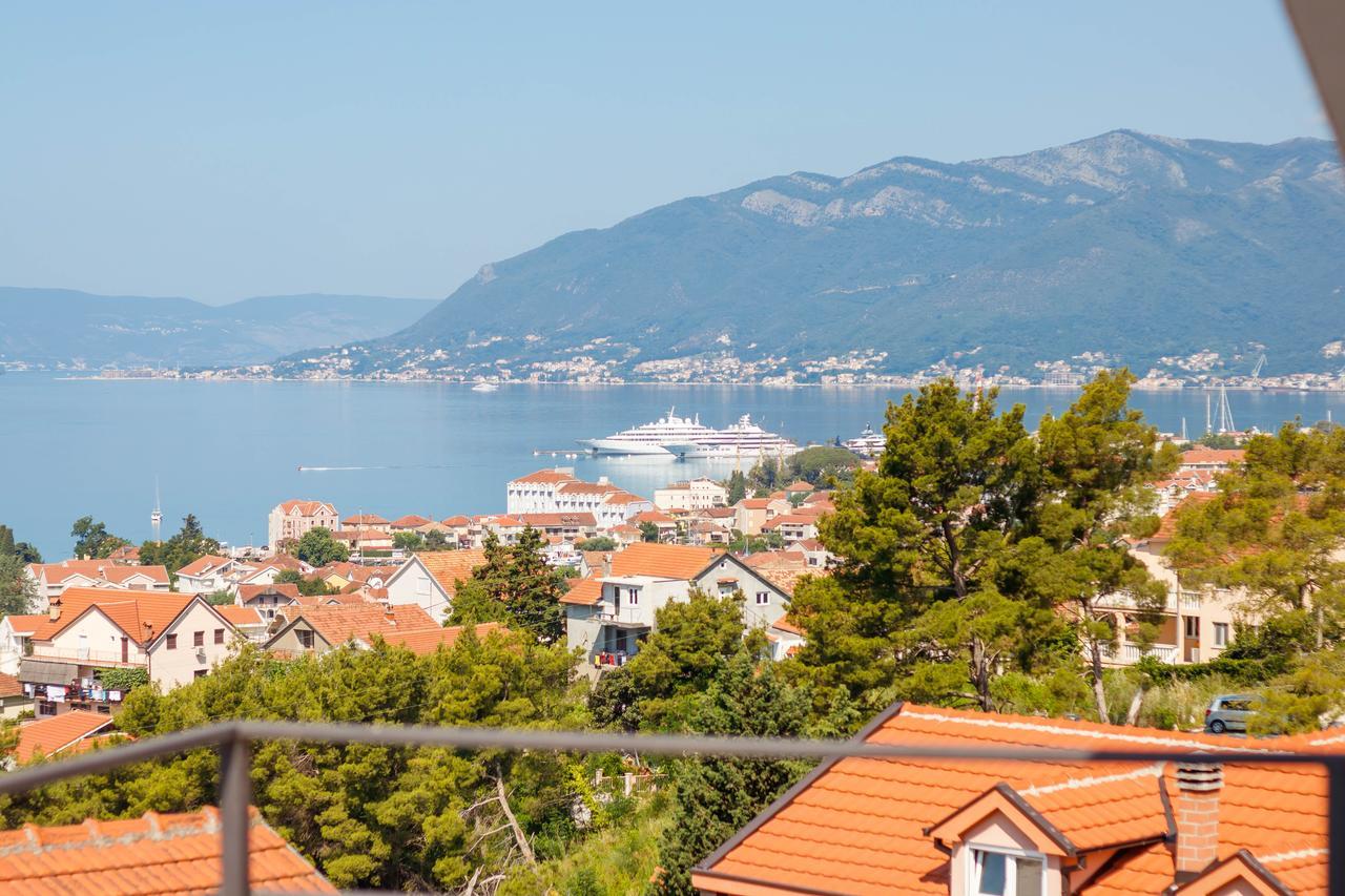 Apartmani Petar Tivat Buitenkant foto
