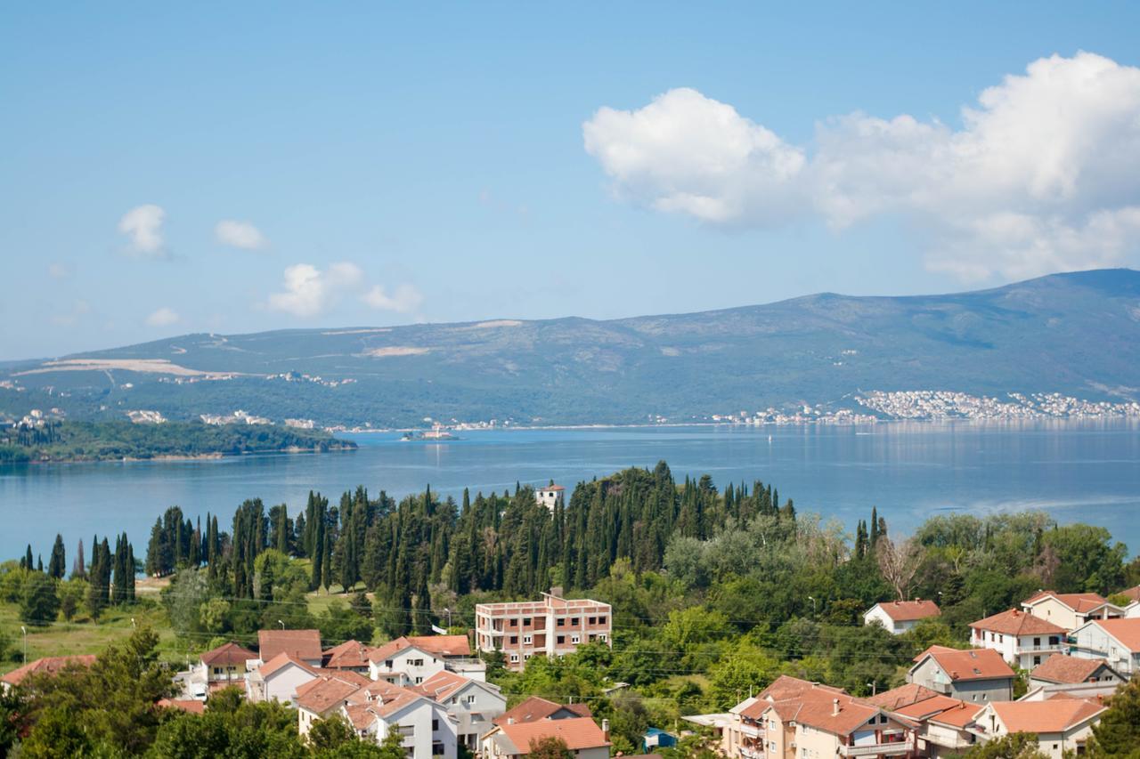 Apartmani Petar Tivat Buitenkant foto