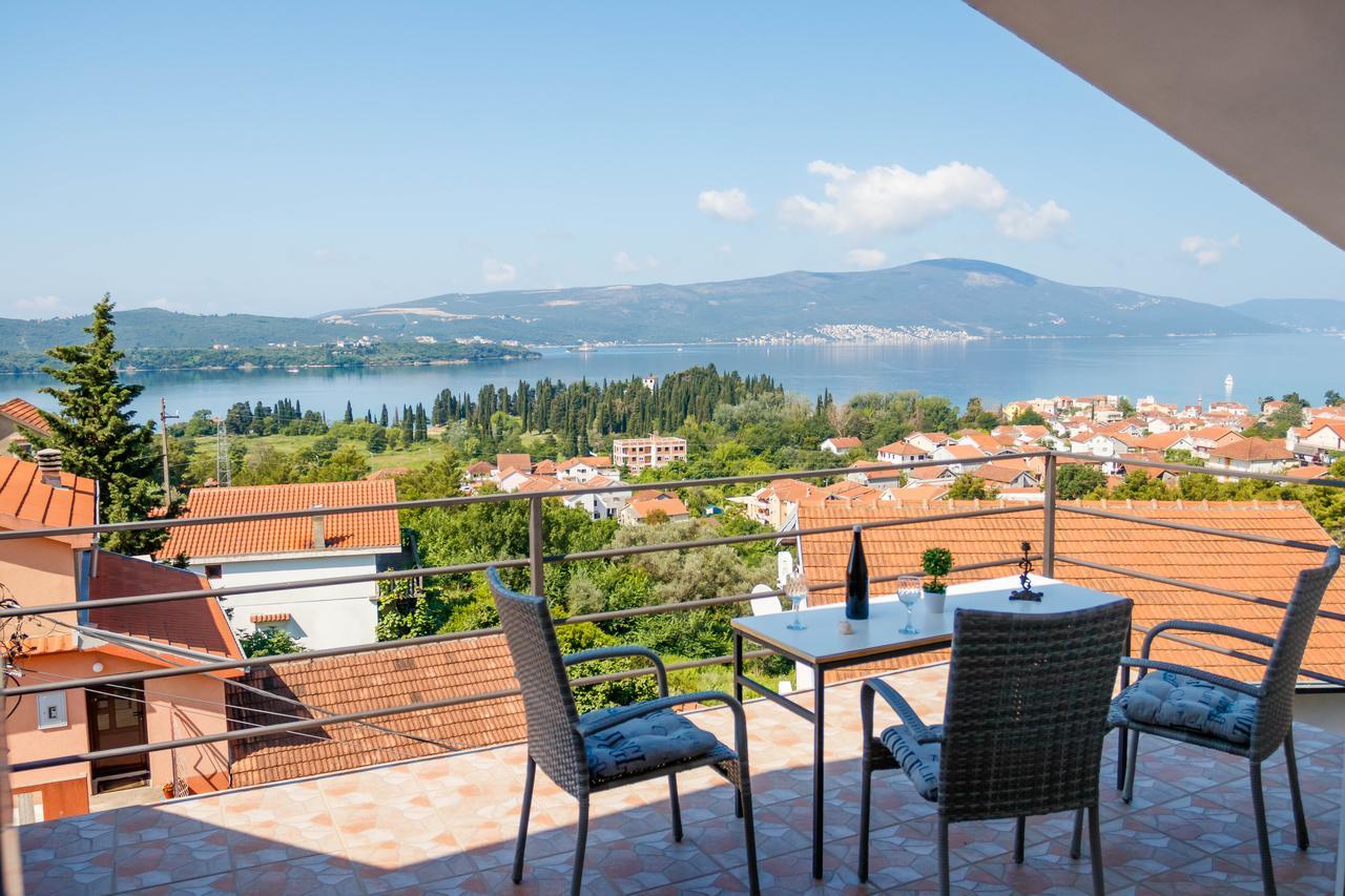 Apartmani Petar Tivat Buitenkant foto